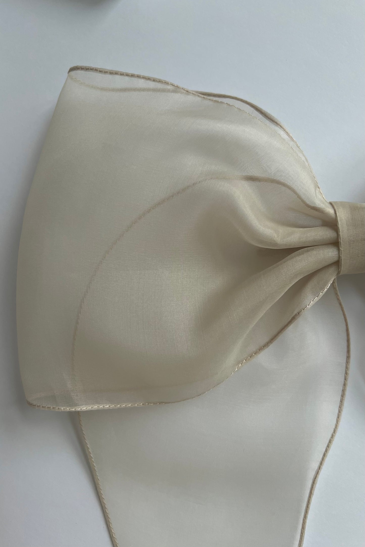 WHITEWHISPER barrette bow