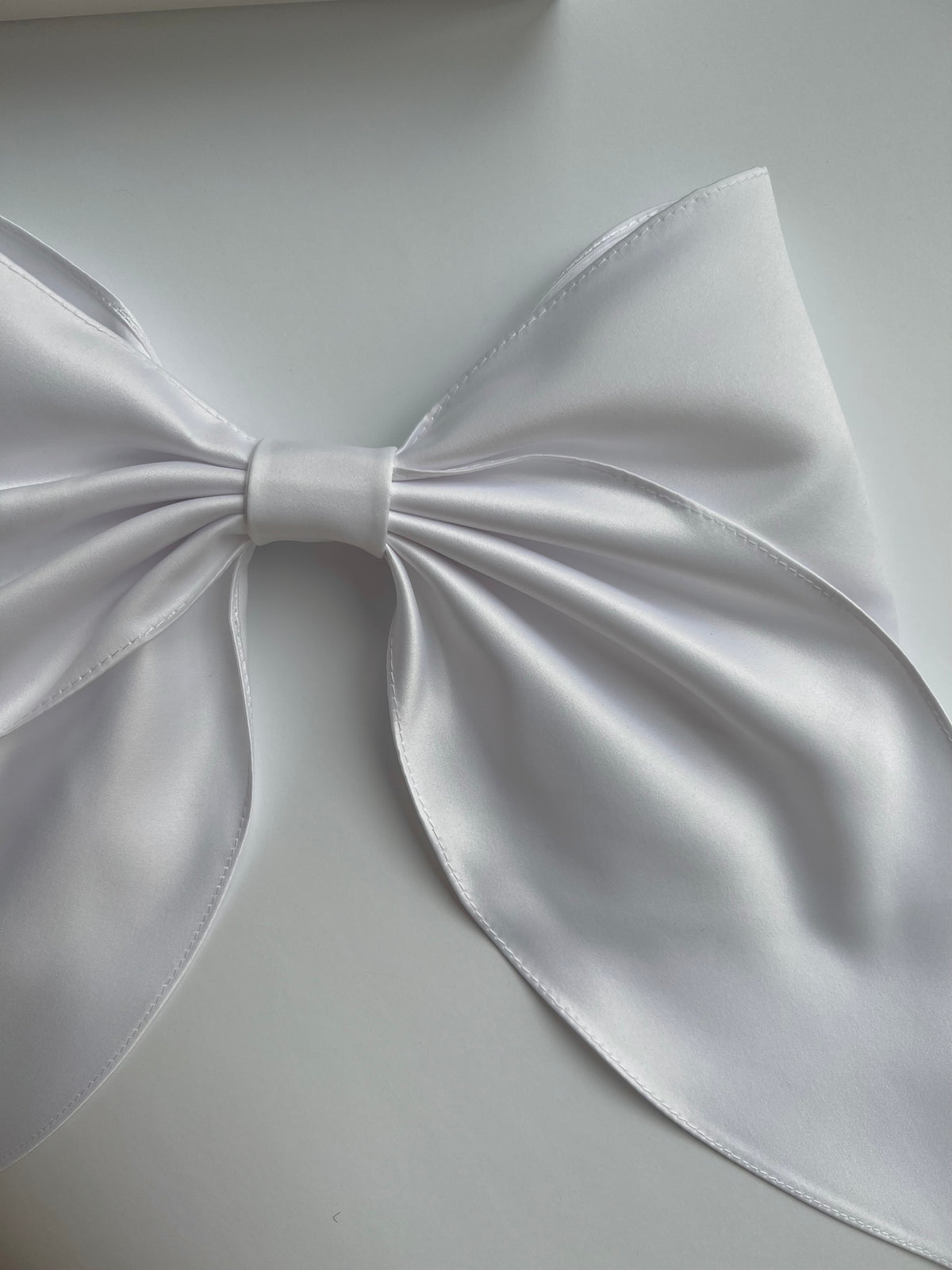 SWAN barrette bow