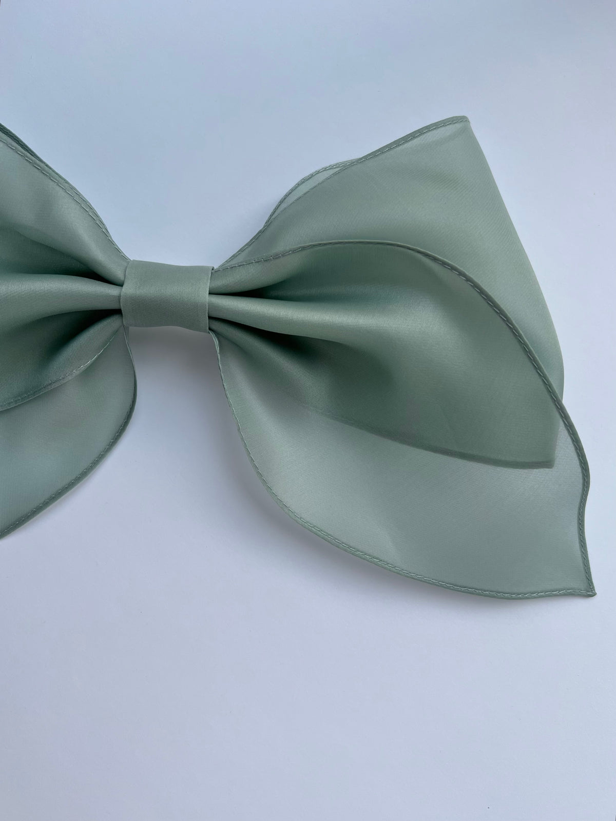 BLUEWHISPER barrette bow M-size