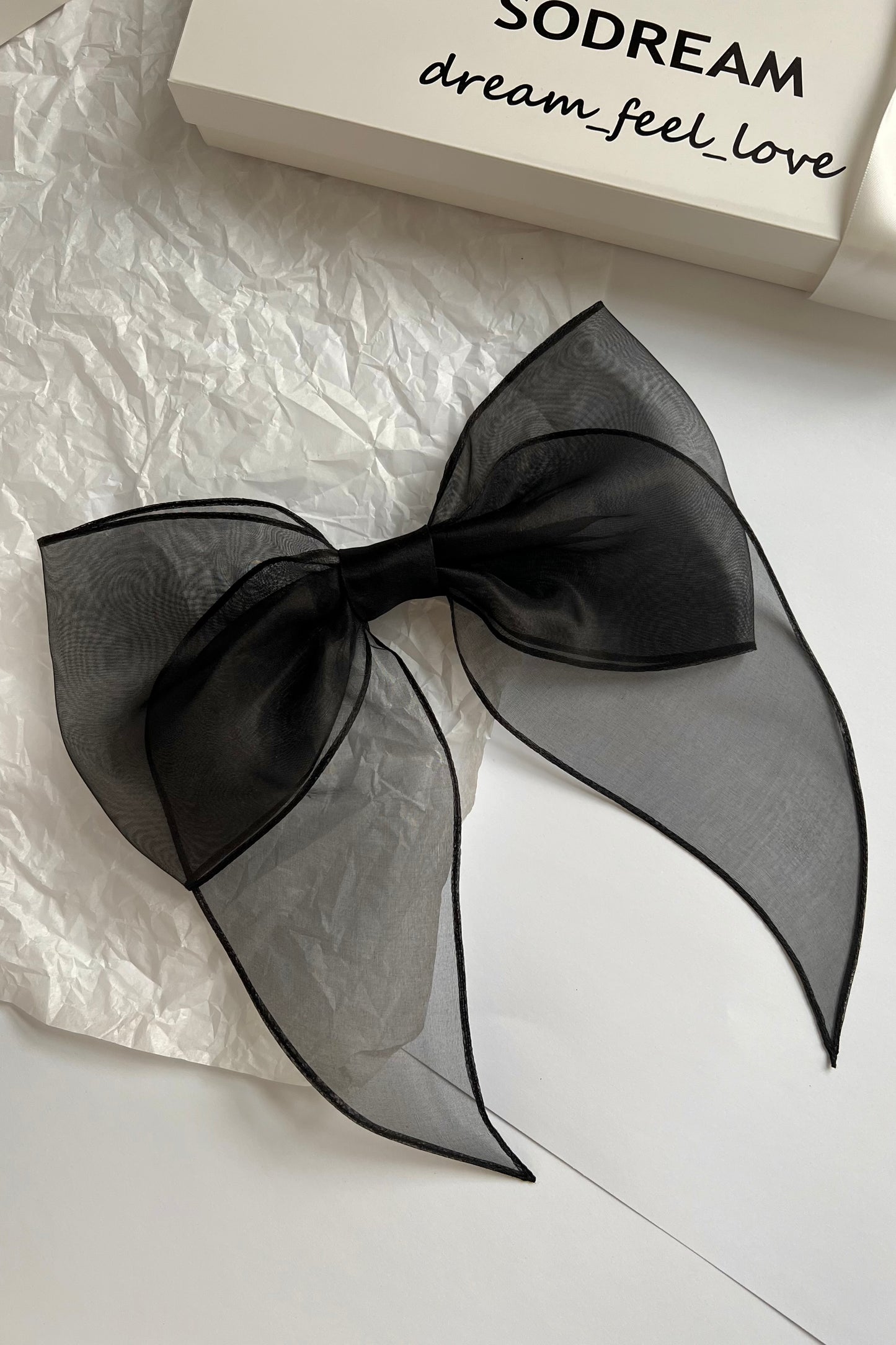 AMORRE barrette bow