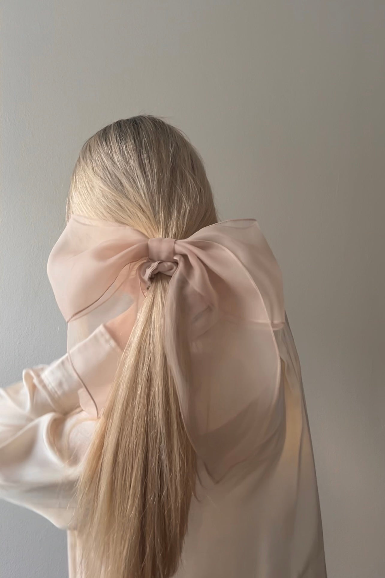 BEIGE scrunchie bow