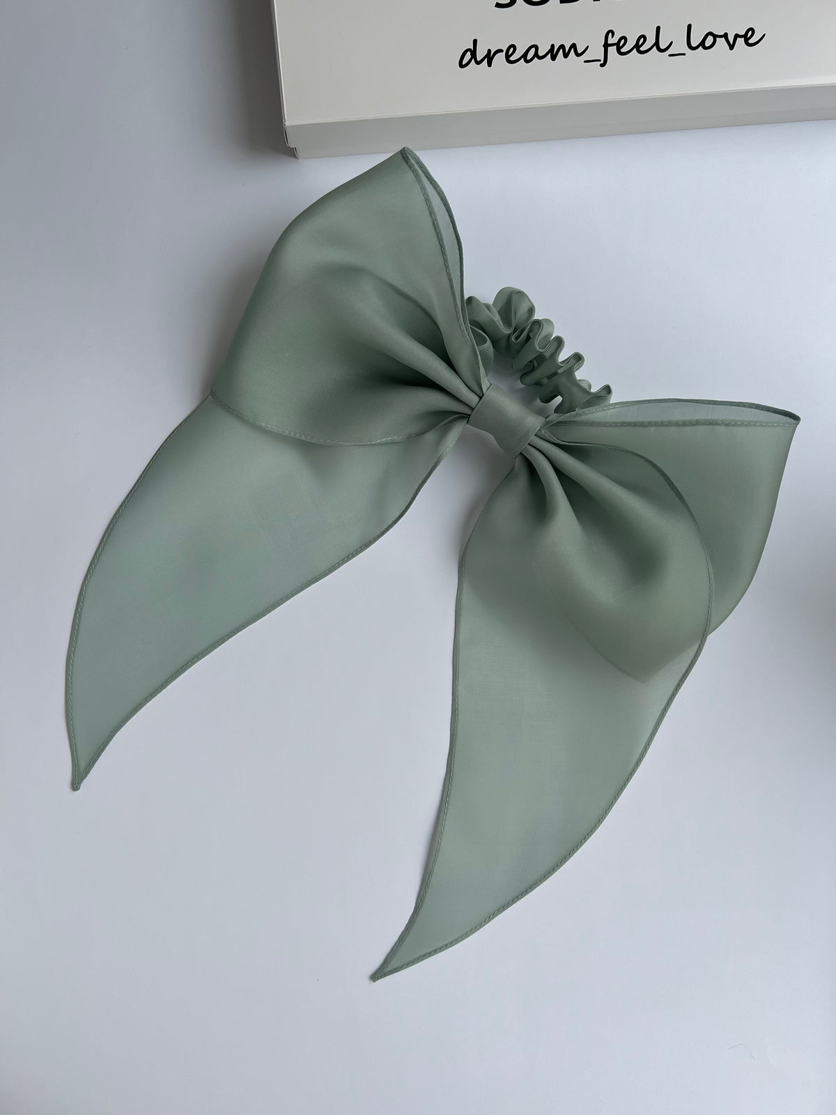 BLUEWHISPER scrunchie bow