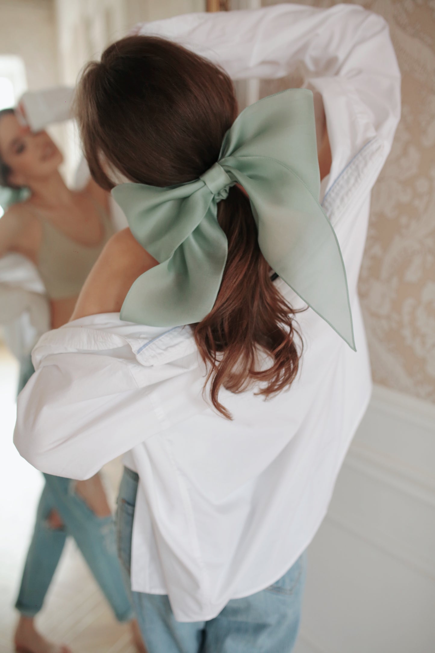 BLUEWHISPER scrunchie bow