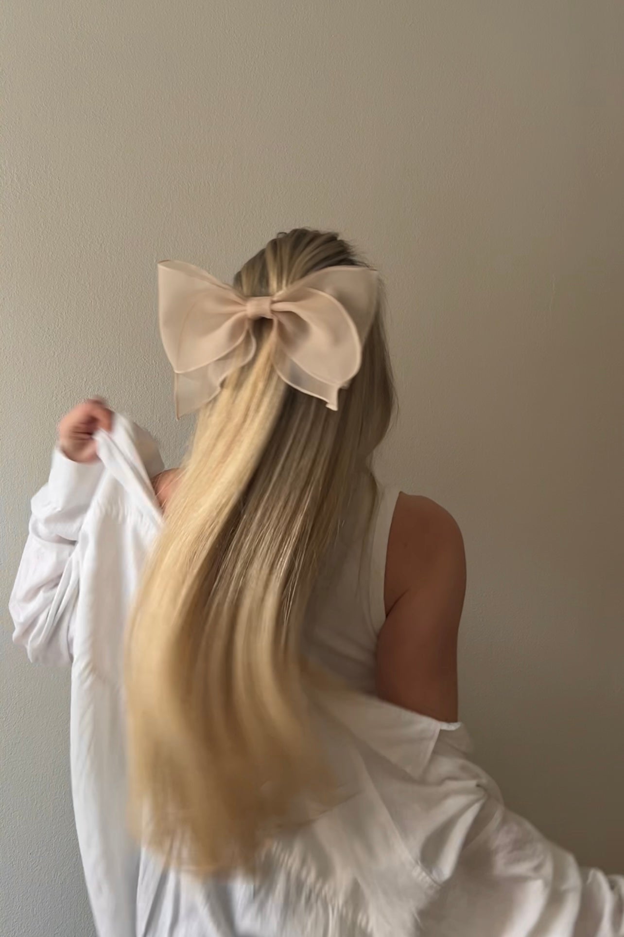 BEIGE barrette bow M-size